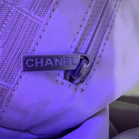 CHANEL TRAVEL LINE TOTE. EUC. - Picture 8 of 11